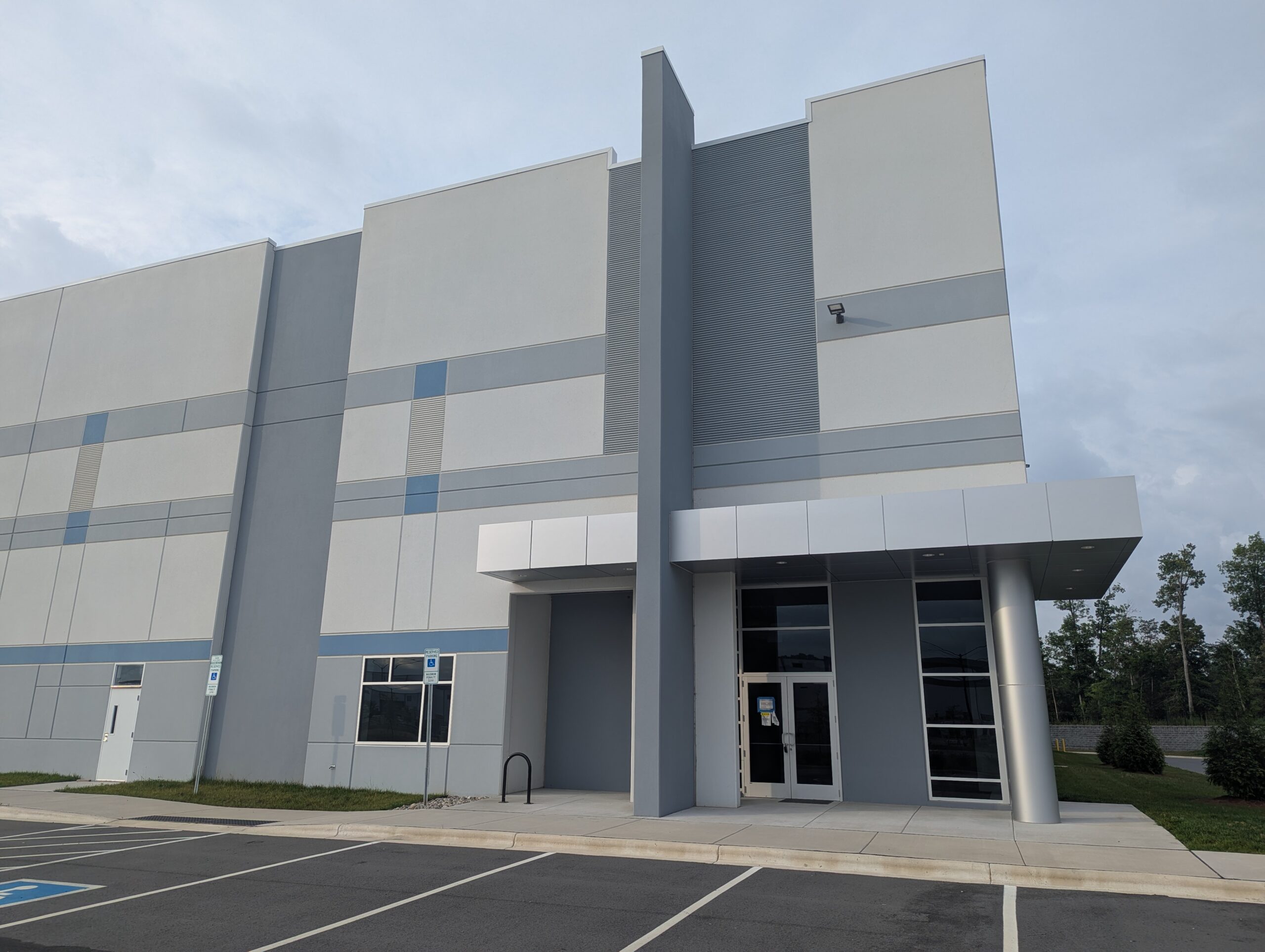 AVL Charlotte Outside