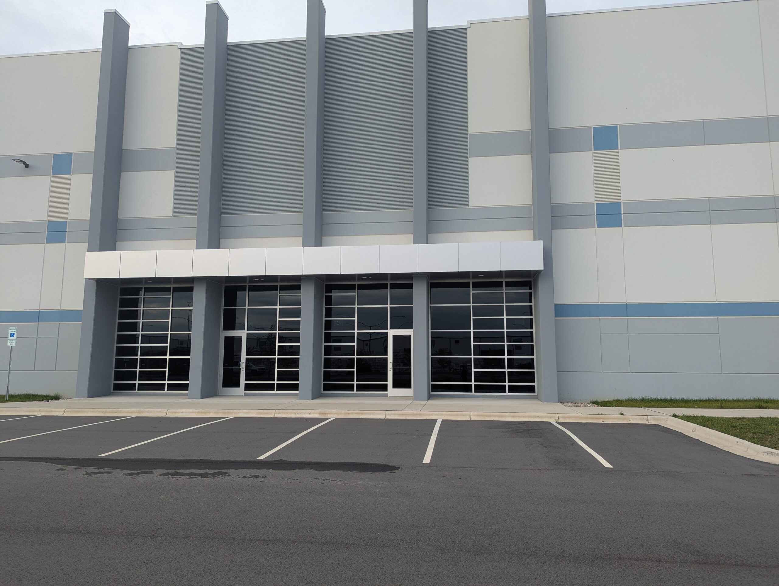 AVL Charlotte Outside